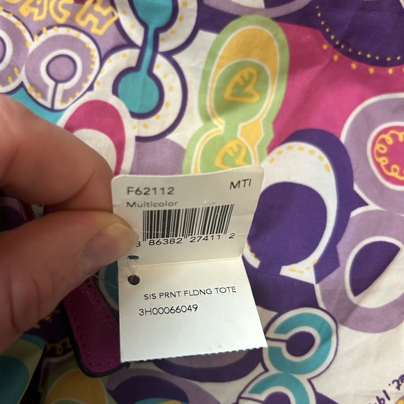 Coach POPPY GLAM SIGNATURE Sis Print Fold Packable Shopper Travel Tote 62112 NWT - Picture 12 of 12